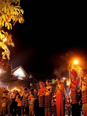 坐活佛开光的车 活佛开光的手串？