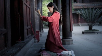 开光饰物被儿女碰 开光后的物品被别人碰了失灵？