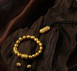 现代镜子怎么开光 现代车镜子怎么调？