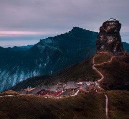 释永信给女明星开光图 释永信佩戴的佛珠？